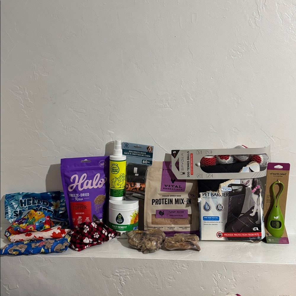 New in package Dog food & accessories 15 pc bundle